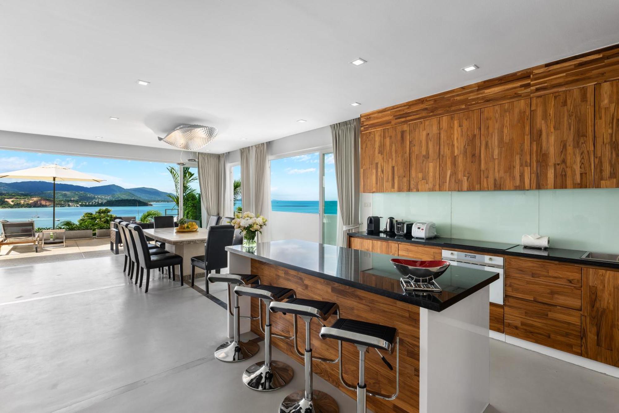 Unique Boutique Residences Strand Bang Rak Exterior foto